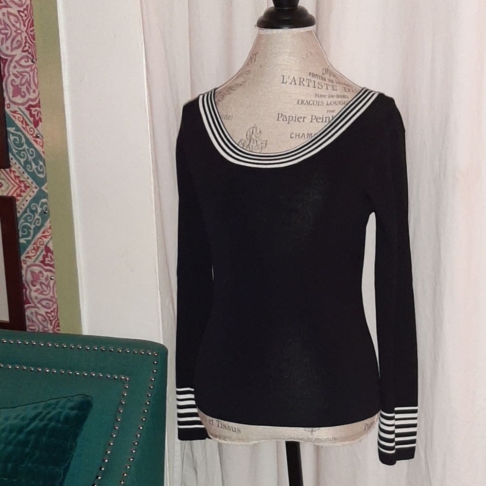 Ziani Couture black long sleeve sweater